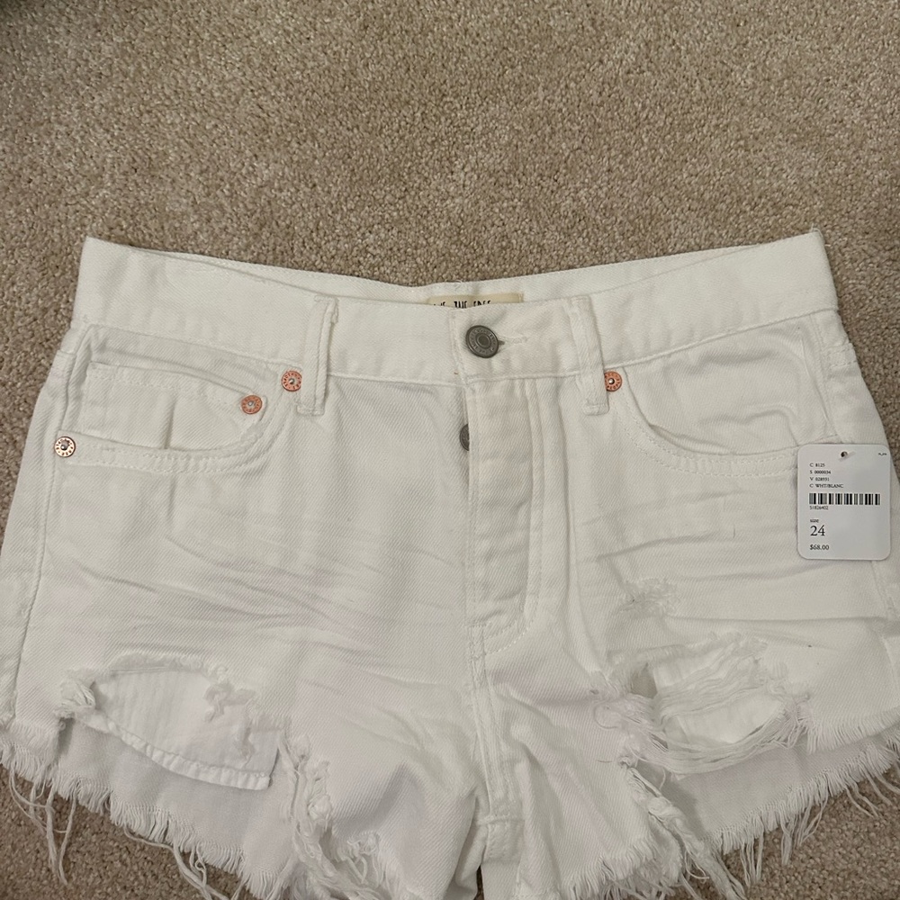 Free People white denim shorts size 24